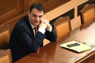 Macinka: Na summitu je jen jedna židle. Je logické, že šéfem delegace je šéf vlády - Novinky